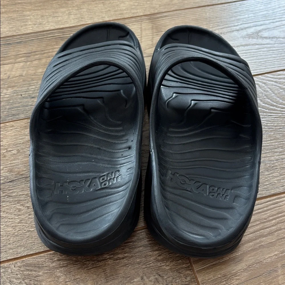 Black Slide Sandals for Women - Lightweight Comfort - Picture 4 of 7